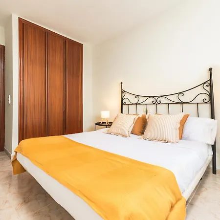 Olas - Coastal Escape With Charm & Comfort Appartamento