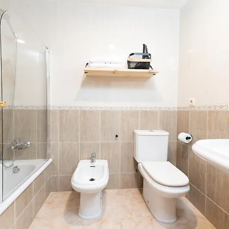 Apartment Olas - Coastal Escape With Charm & Comfort *
