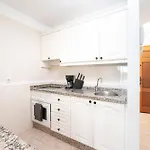 Olas - Coastal Escape With Charm & Comfort