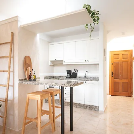 Olas - Coastal Escape With Charm & Comfort Lejlighed *