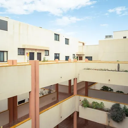 Appartement Olas - Coastal Escape With Charm & Comfort