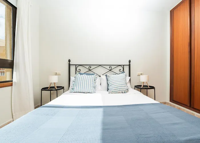 Olas - Coastal Escape With Charm & Comfort