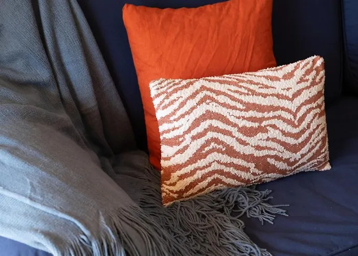 Olas - Coastal Escape With Charm & Comfort *